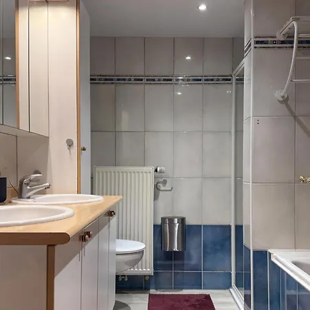 2 Bedroom Gorgeous In Casa de Férias *