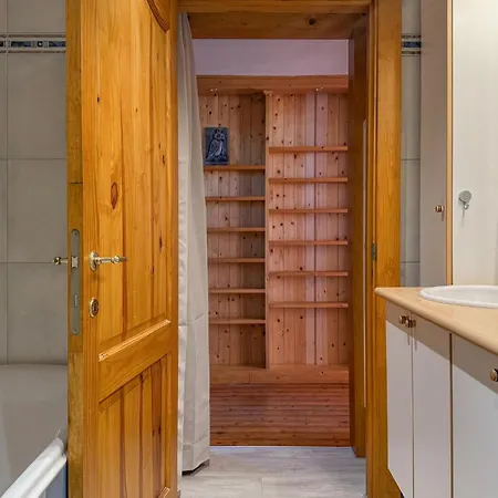 2 Bedroom Gorgeous In Manhay