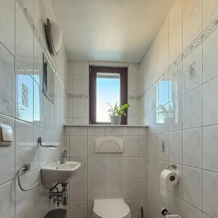 Casa de Férias 2 Bedroom Gorgeous In Manhay